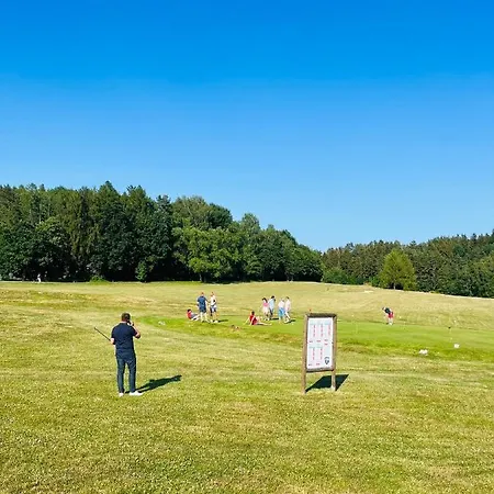 Jested Golf Restaurace A Гостевой дом Svetla pod Jestedem