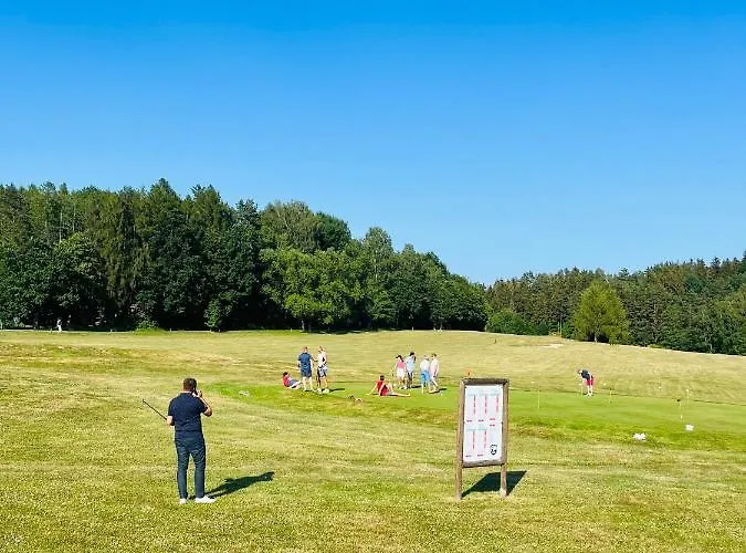 Restaurace A Golf Ještěd Penzion Svetla pod Jestedem